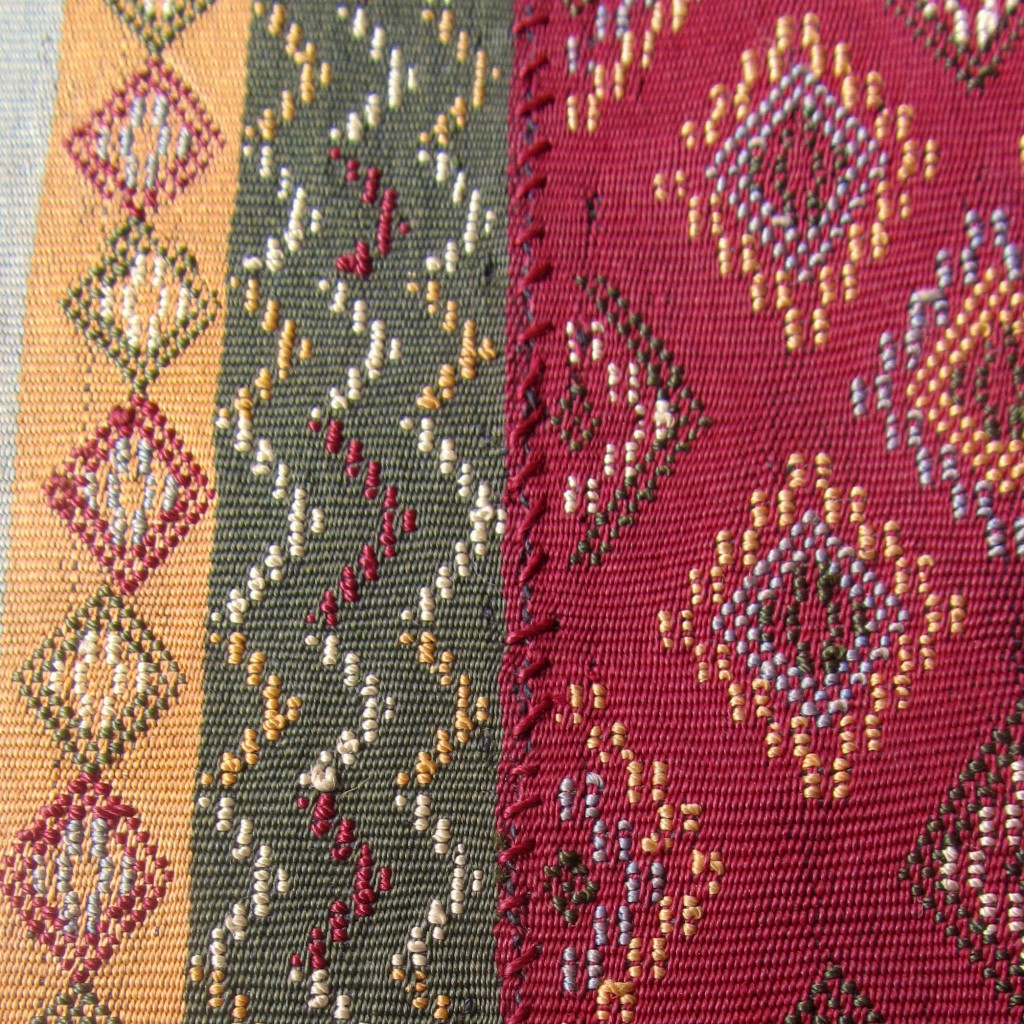 Close-up view of the join in the Chin weaving.